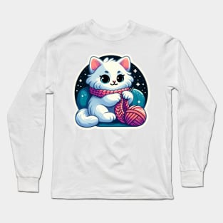 the cute knitting kitty Long Sleeve T-Shirt
